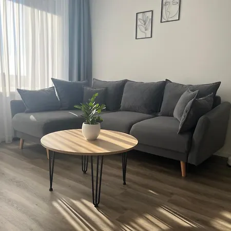 Saules Apartamentai, Free Parking Apartament Kłajpeda